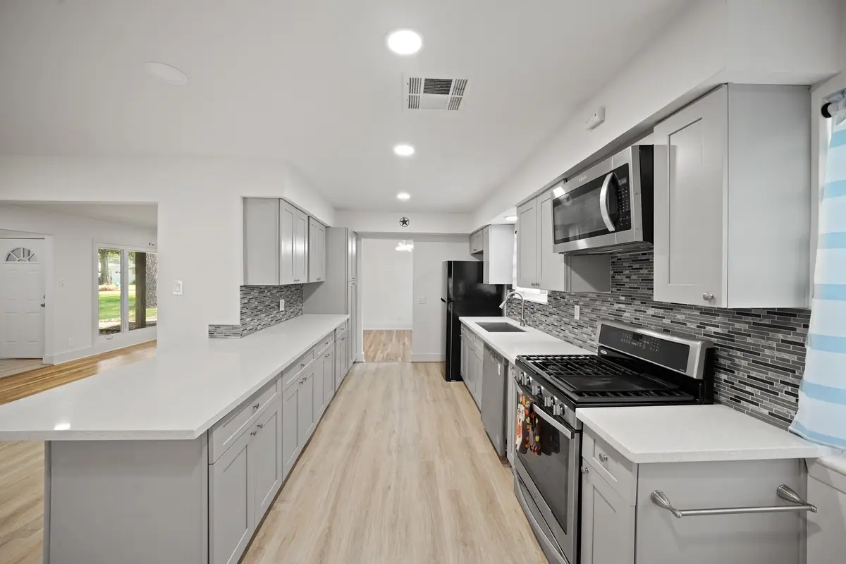 1219 Wisterwood Drive, Houston, TX 77043 - Image #1