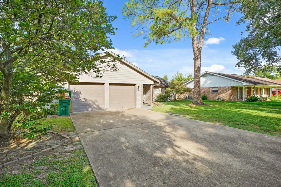 1219 Wisterwood Drive, Houston, TX 77043 - Image #2