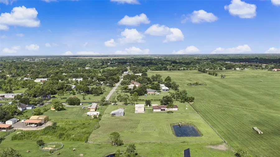 5717 Avenue U Street, Santa Fe, TX 77517 - #3
