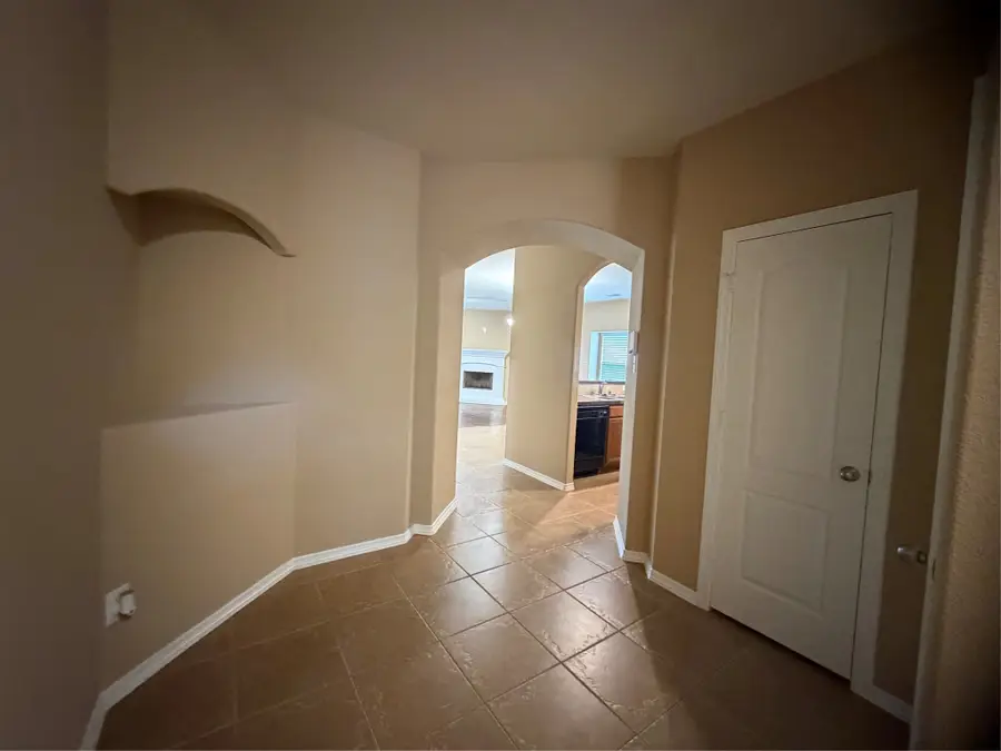 1092 Shadow Glenn Drive, Conroe, TX 77301 - #2