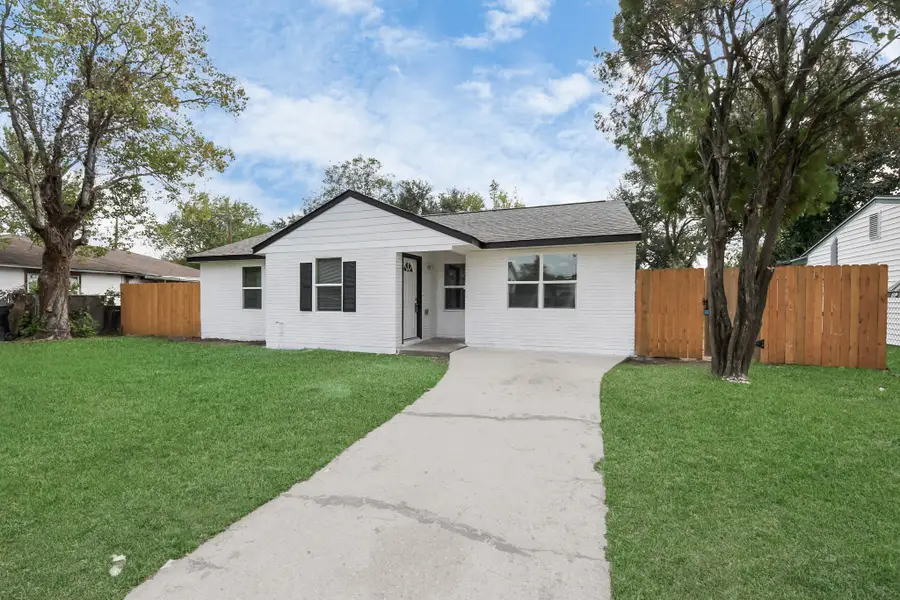 4842 Larkspur Street, Houston, TX 77033 - Image #3