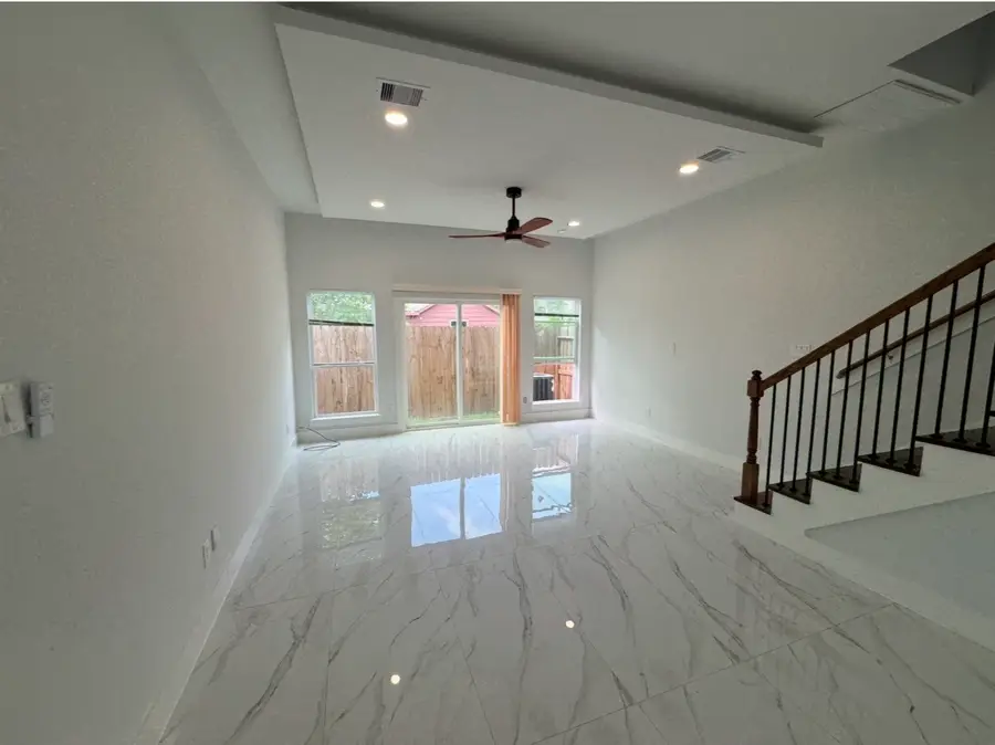 7937 Fowlie Street, Houston, TX 77028 - #2