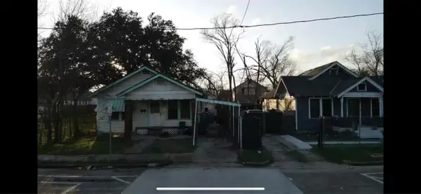 2305 Elysian Street, Houston, TX 77026