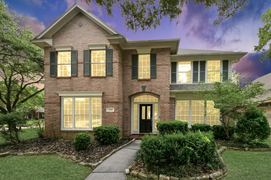 7130 Glenwood Dr, Sugar Land, TX 77479 - #3
