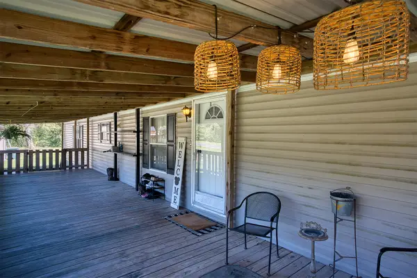 16999 Fm 770, Saratoga, TX 77585