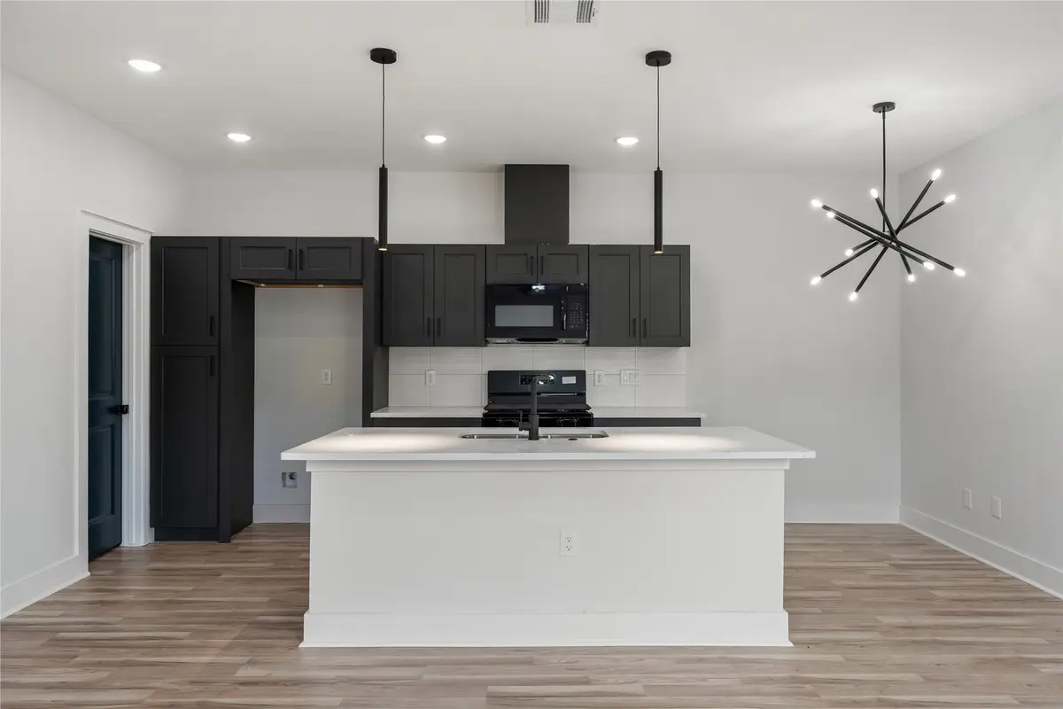 1615 Dolly Wright Street, Houston, TX 77088 - Image #1