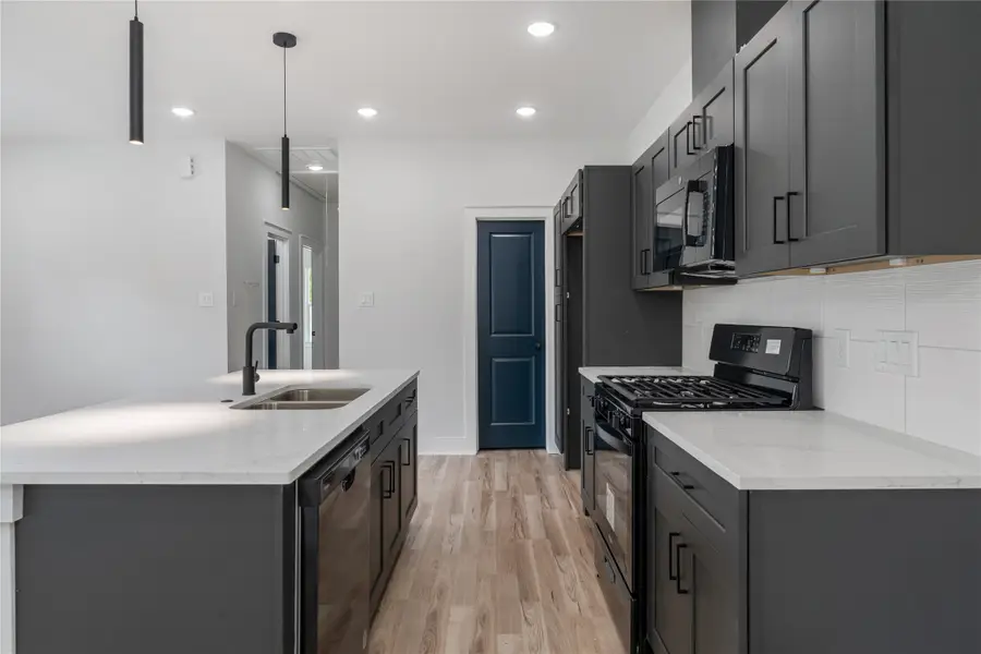 1615 Dolly Wright Street, Houston, TX 77088 - Image #3