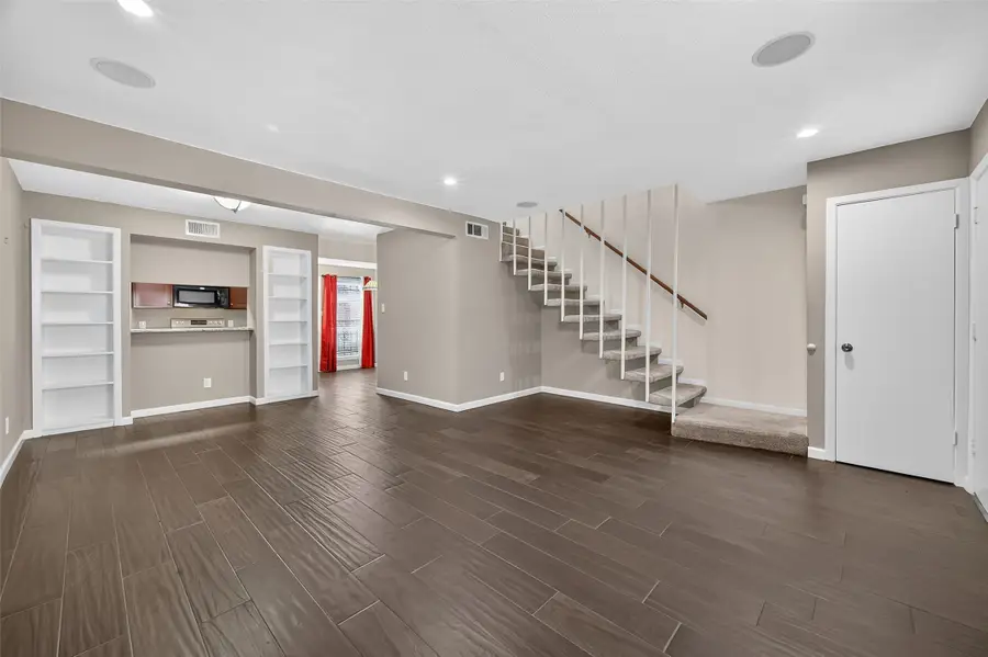 6111 Beverly Hill Street #28, Houston, TX 77057 - Image #2