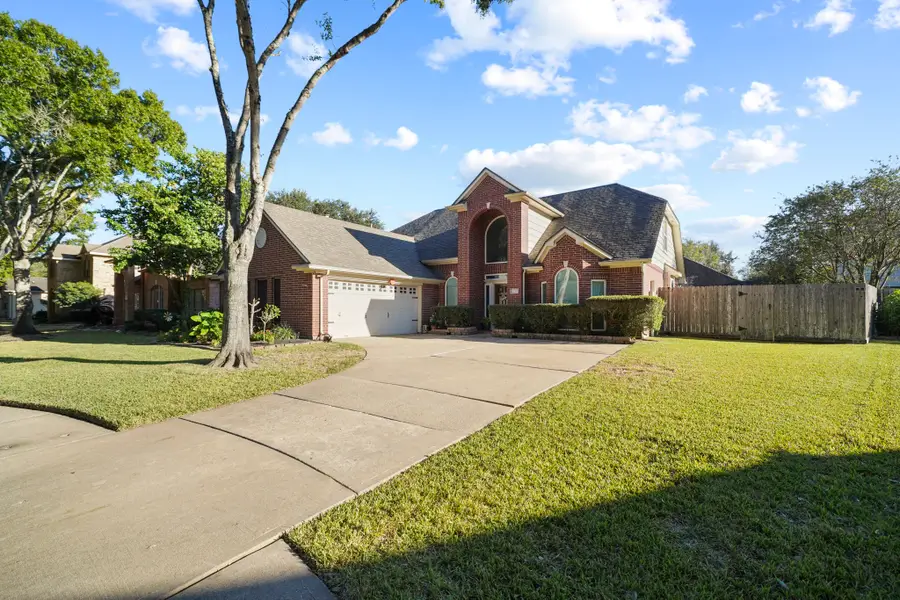 2013 Pembroke Bay Drive, League City, TX 77573 - Image #2