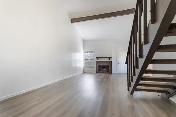 12232 Bob White Drive #122, Houston, TX 77035