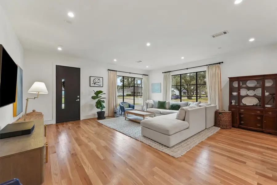 2331 Haverhill Drive, Houston, TX 77008 - Image #3