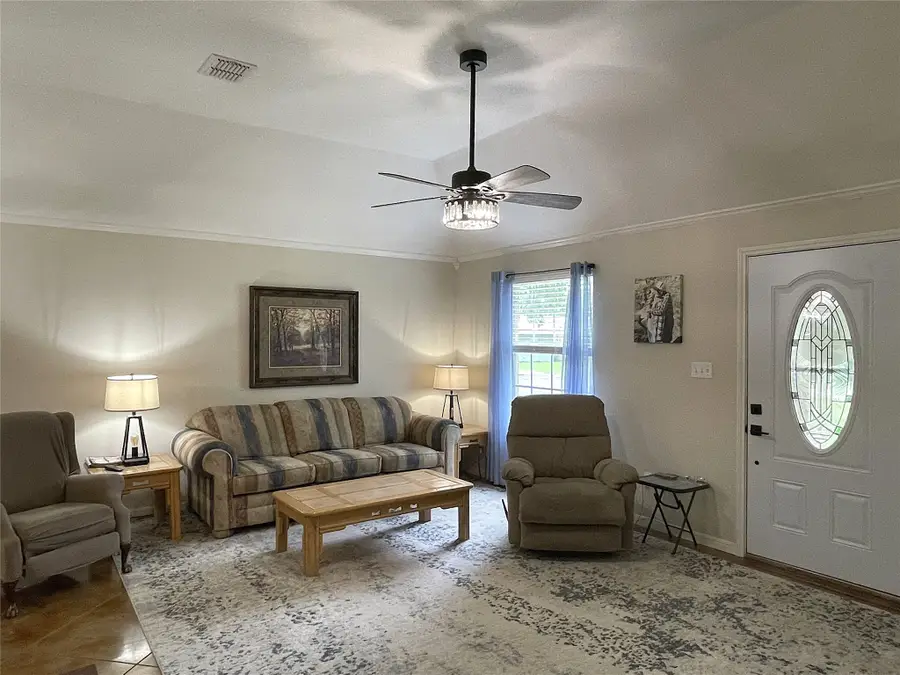 1209 China Street, Teague, TX 75860 - #3