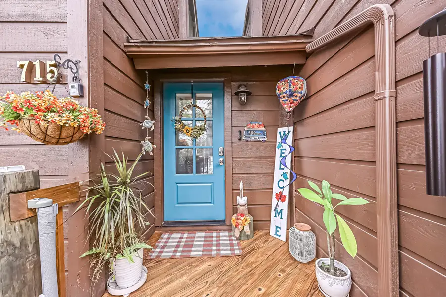 715 Davis Road, League City, TX 77573 - Image #3