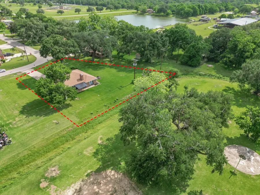 114 Swiss Lane, Clute, TX 77531 - #2
