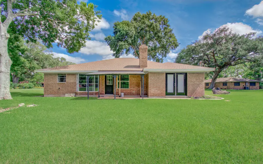 114 Swiss Lane, Clute, TX 77531 - #3