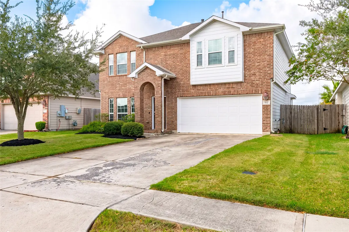 512 Forest Village Circle, La Marque, TX 77568 - #1