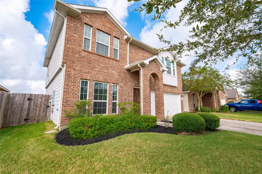 512 Forest Village Circle, La Marque, TX 77568 - #2