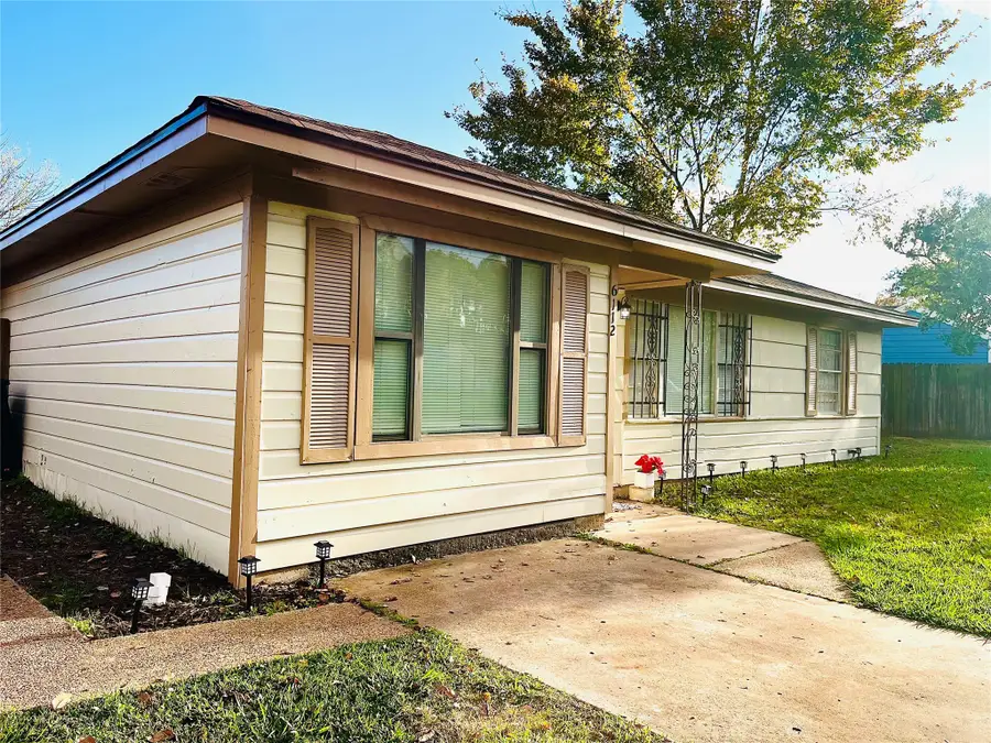 6112 Pineway Boulevard, Houston, TX 77023 - Image #3