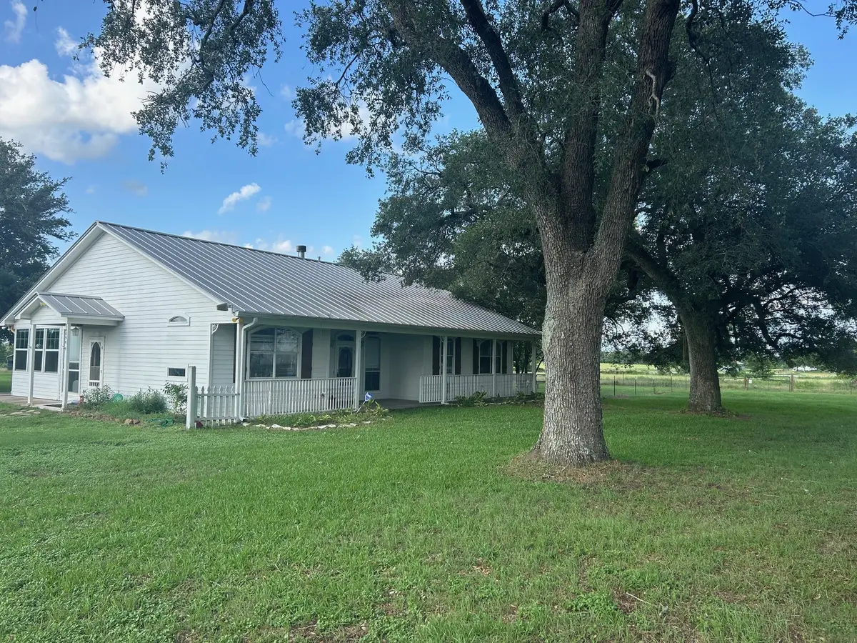 38094 Joe Loggins Road, Hempstead, TX 77445 - Image #1