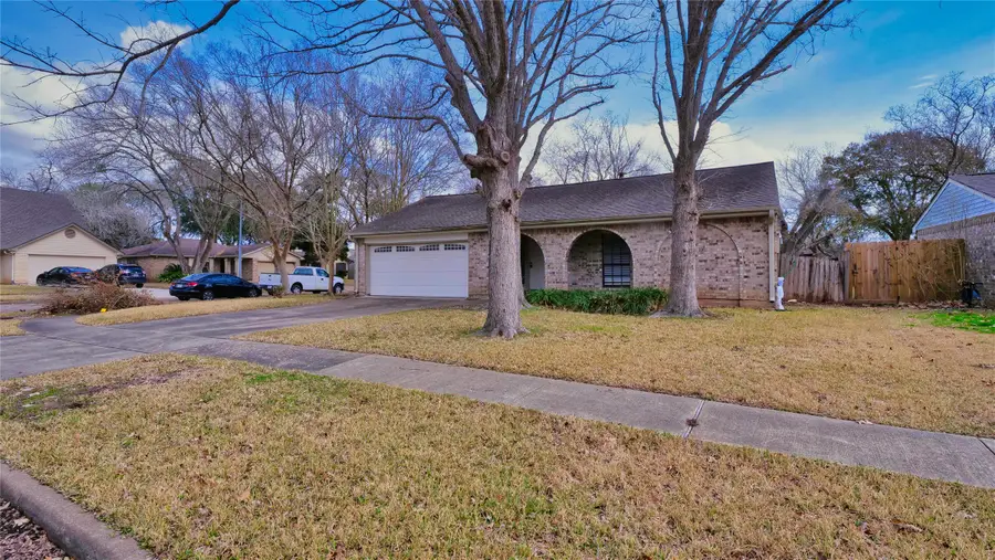 2915 Mesquite Drive, Sugar Land, TX 77479 - #3