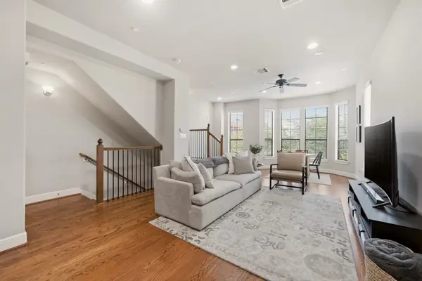 2110 Shearn Street #16, Houston, TX 77007