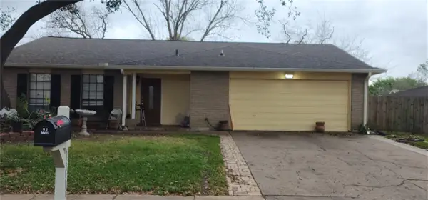 15611 Mendocino Drive, Houston, TX 77083