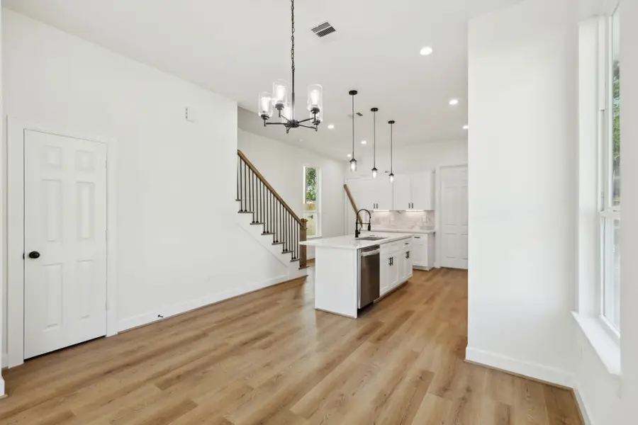 418 Delaware St, Houston, TX 77029 - #2