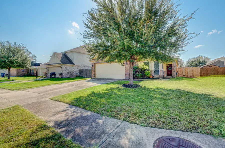 2031 Upland Plover Court, Rosenberg, TX 77471 - Image #2