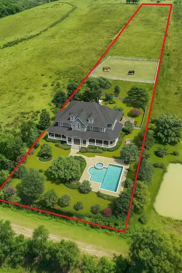 710 Heller Road, Anahuac, TX 77514