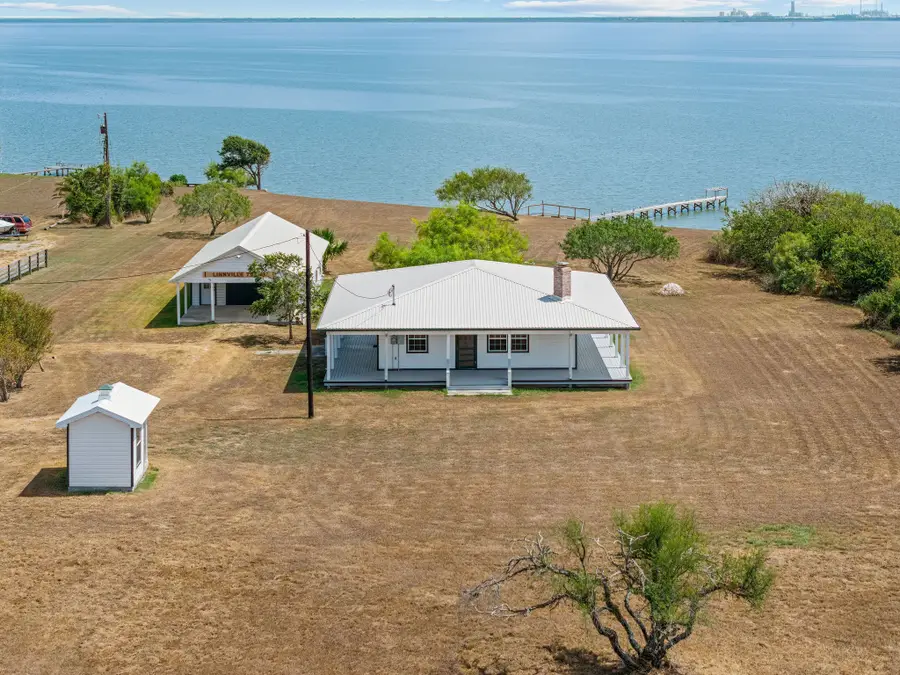 96 E Meadowlark Drive, Port Lavaca, TX 77979 - #2