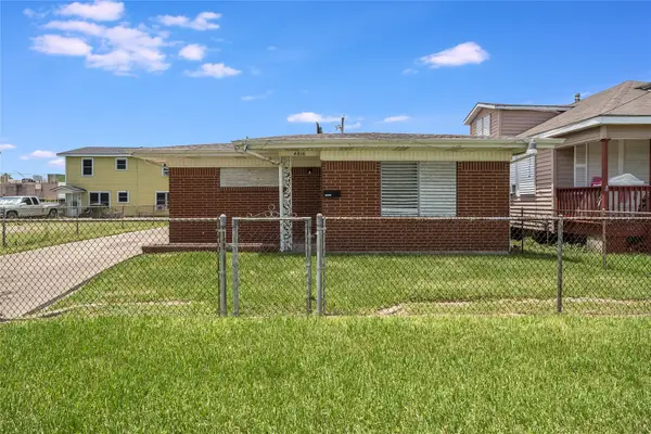 4816 Avenue K, Galveston, TX 77551