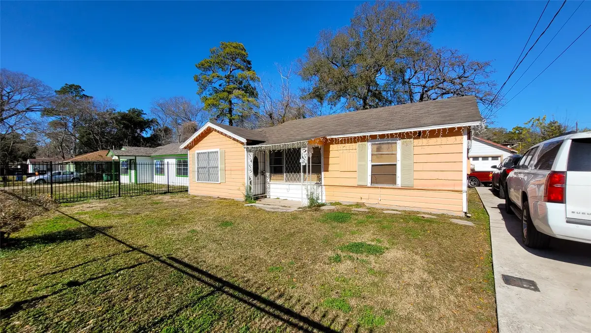 8429 Flintridge, Houston, TX 77028 - Image #1