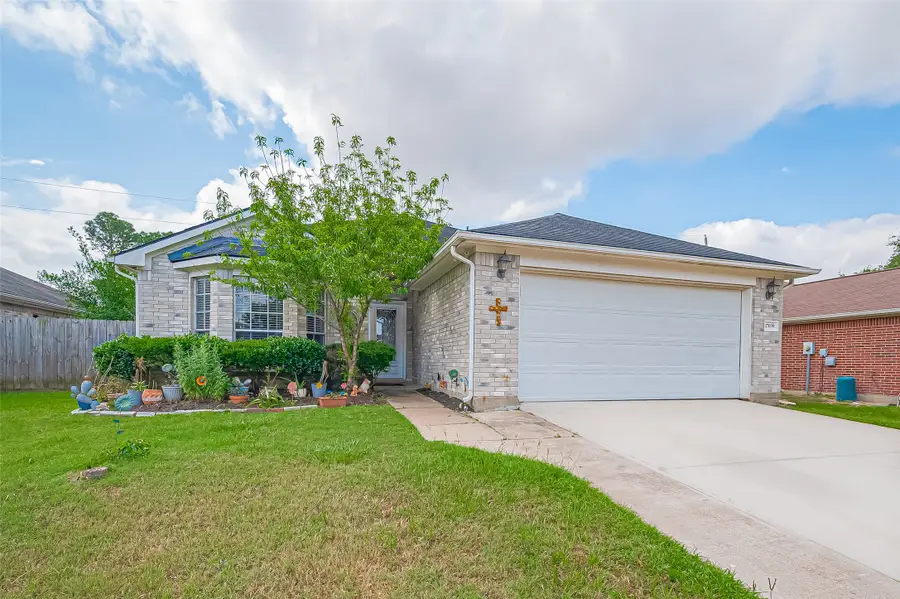 17039 Gleneviss Drive, Houston, TX 77084 - Image #2