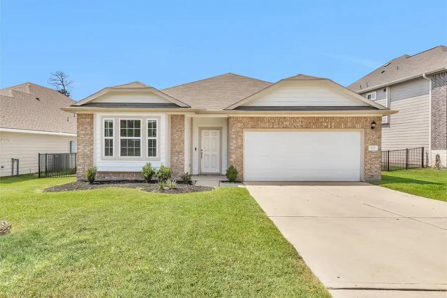 223 Shoreview Drive, Conroe, TX 77303 - Image #3