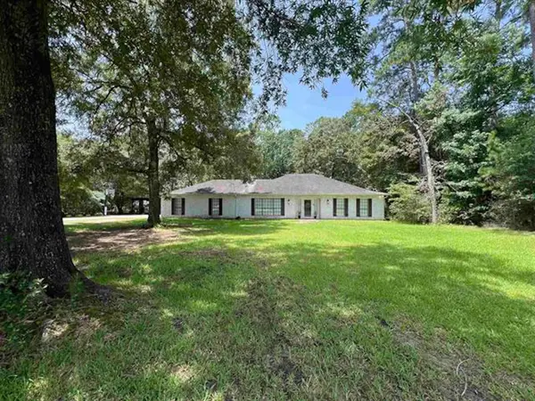 425 Lawrence Lane, Vidor, TX 77662