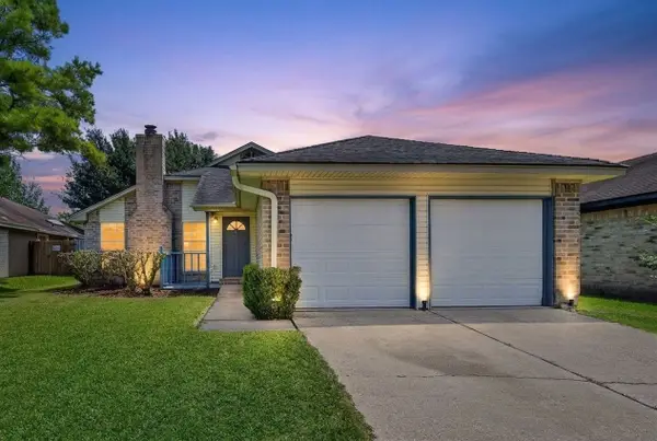 3311 S Briar Knoll Drive, Houston, TX 77082
