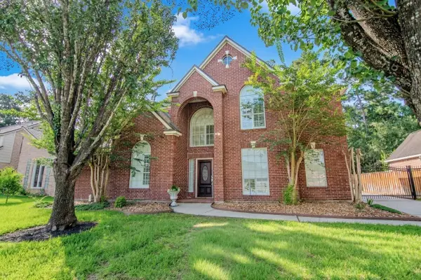 6807 Queensclub Drive, Houston, TX 77069
