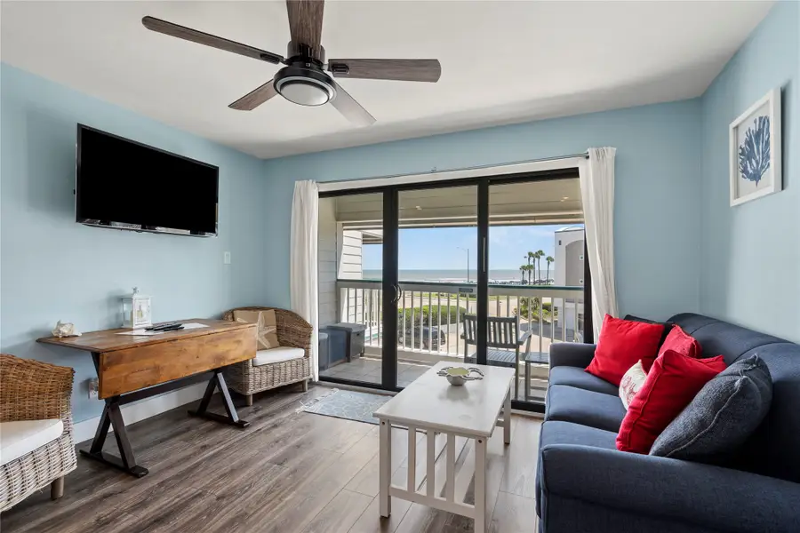 6102 Seawall Boulevard #208, Galveston, TX 77551 - Image #3