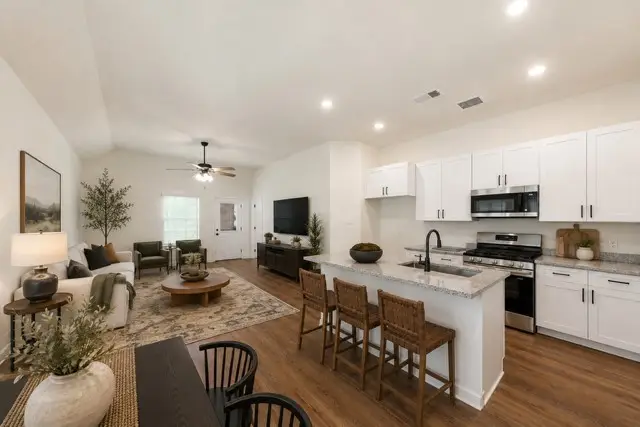 313 N Woodson Street, Willis, TX 77378 - #2
