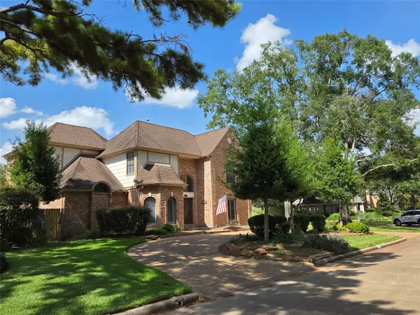18302 Longmoor Drive, Houston, TX 77084
