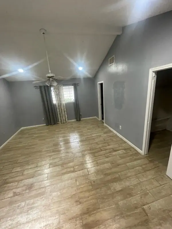 12 Barcelona Court, Missouri City, TX 77459 - Image #2