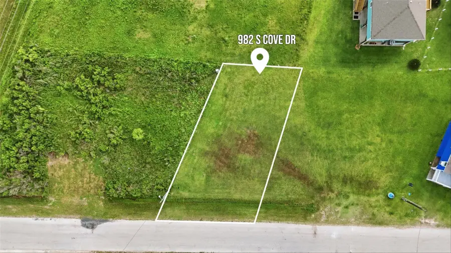 982 S Cove, Port Bolivar, TX 77650 - #3