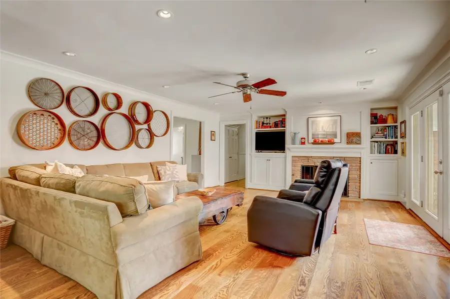 3623 S Braeswood Boulevard, Houston, TX 77025 - #3