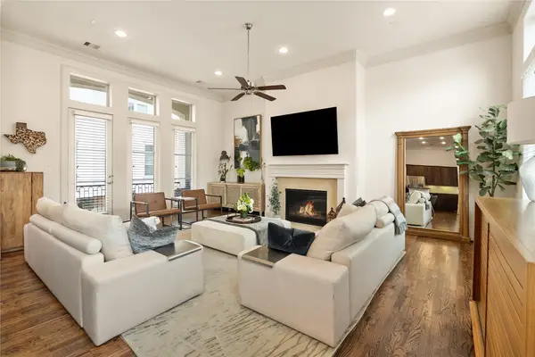 5229 Petty Street #A, Houston, TX 77007