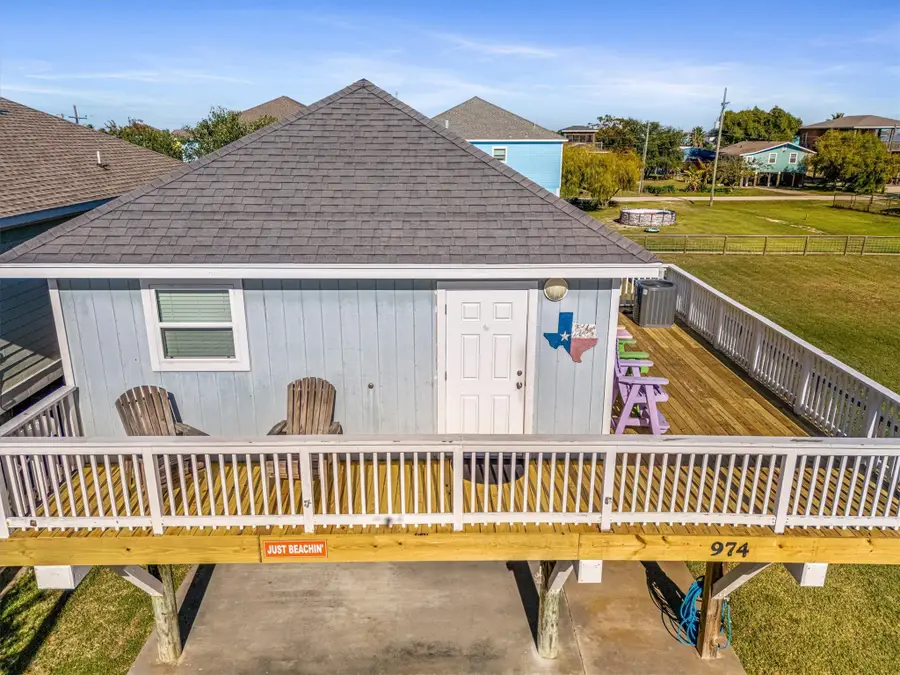 974 Kahla Drive, Crystal Beach, TX 77650 - Image #2