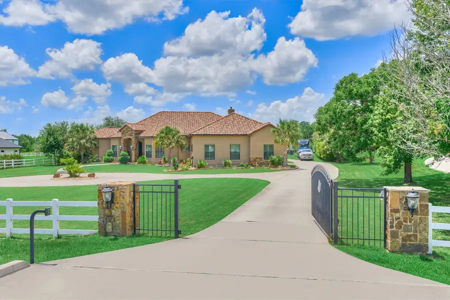 8794 Grand Lake Estates Drive, Montgomery, TX 77316 - Image #3