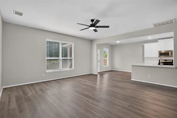 7611 Dragon Pearls Lane, Conroe, TX 77304