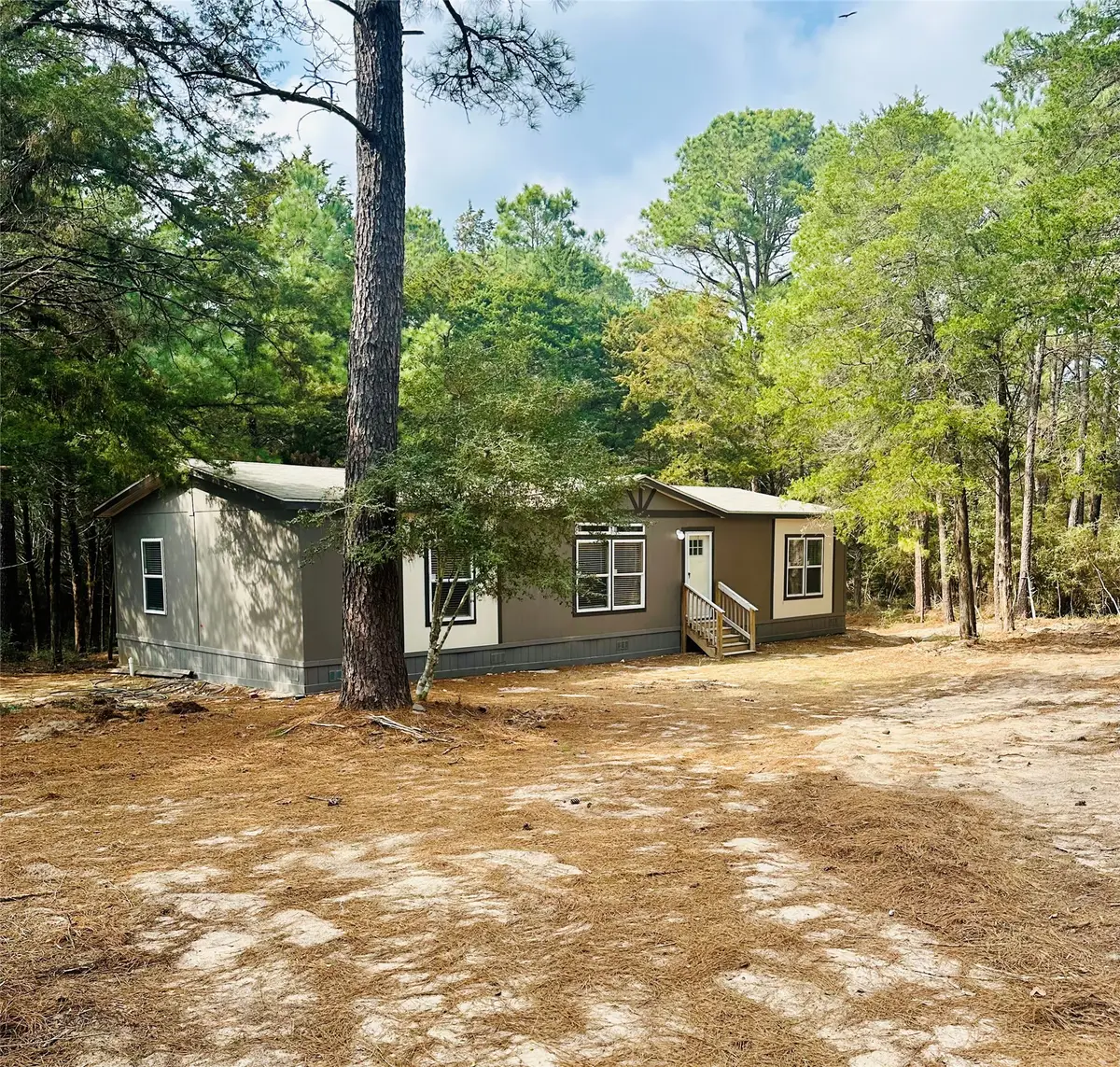 1053 Elm Crest Drive, New Ulm, TX 78950 - #1