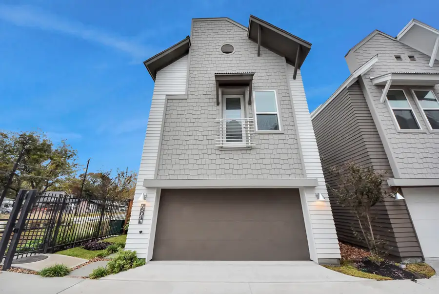 7504 Carver Road #D, Houston, TX 77088 - Image #2