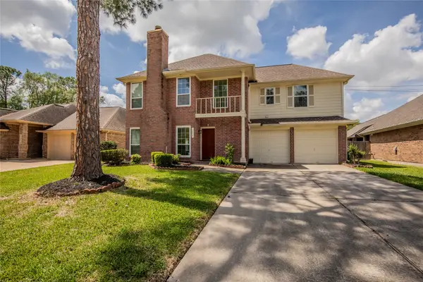 14334 Little Willow Walk, Houston, TX 77062